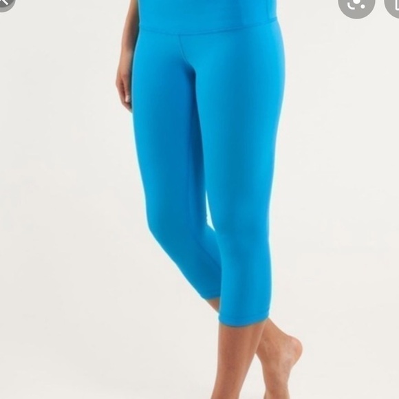 Lululemon Wunder Under Crop Blue - Picture 1 of 6